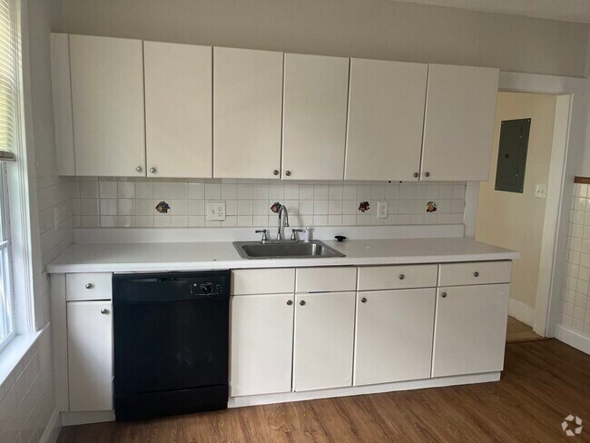 Building Photo - 23 Aberdeen Rd Rental