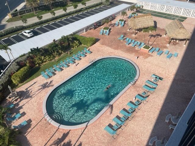 Photo - 405 N Ocean Blvd