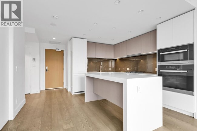 1632 Lions Gate Ln Unit 605