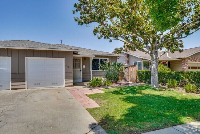 Building Photo - 941 // (Duplex) Unit 2101 Willester Avenue Rental