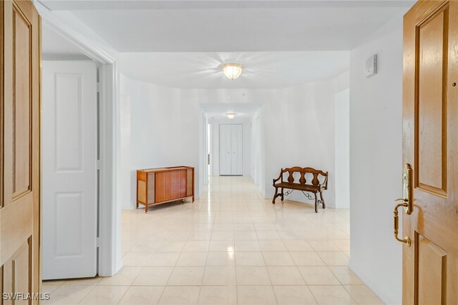 Photo - 7515 Pelican Bay Blvd Condominio Unidad 2A