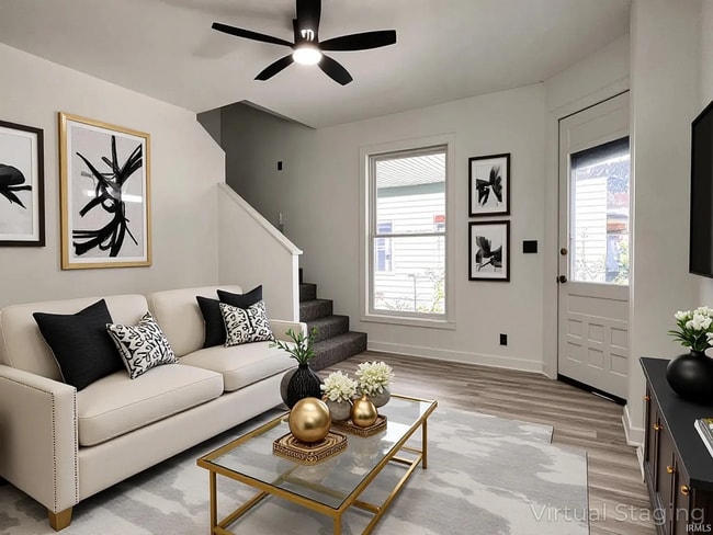 Photo - 733 S Armstrong St