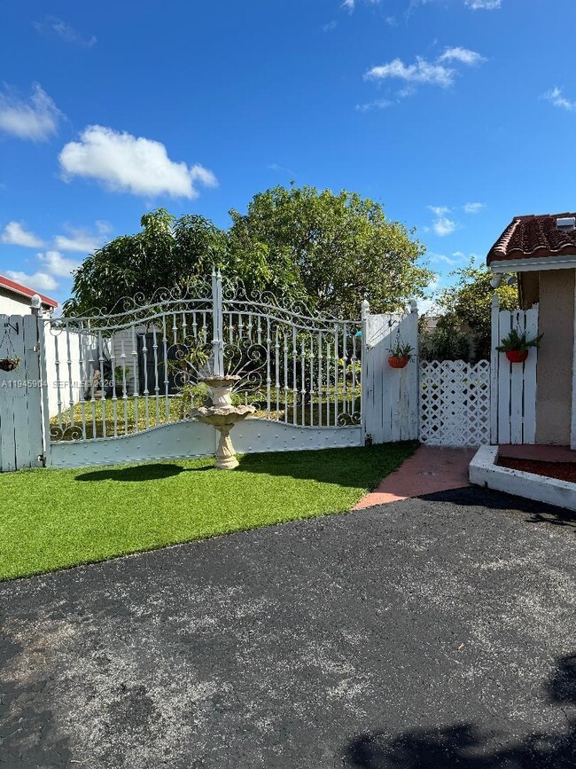 Photo - 1045 SW 122nd Ct