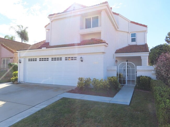 Building Photo - Renovated Three Bedroom Home