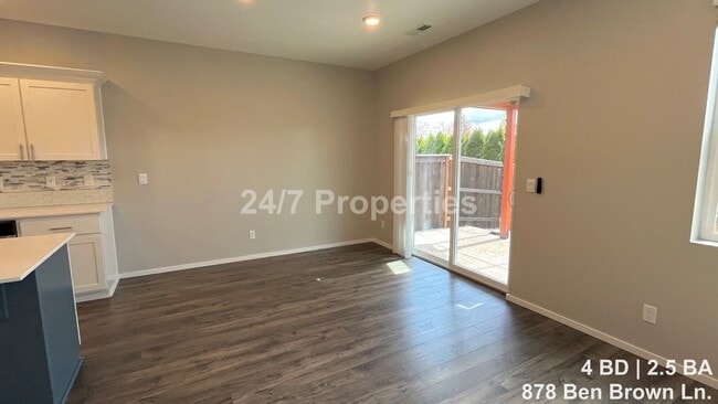 Photo - Modern 4 BD | 2.5 BA Home in Woodburn