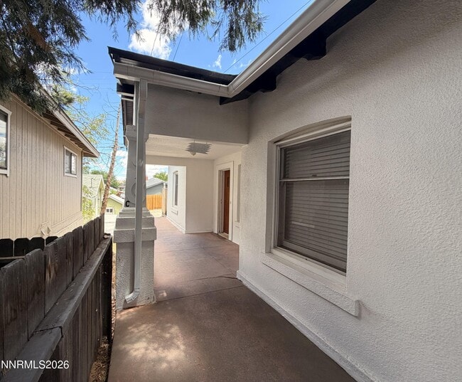 Photo - 319 Thoma St