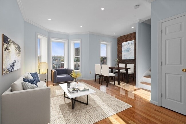 Photo - 2 Woodbine St Unit 2