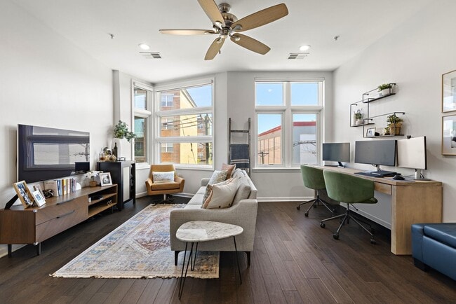 Photo - 1100 Adams St Unit 405