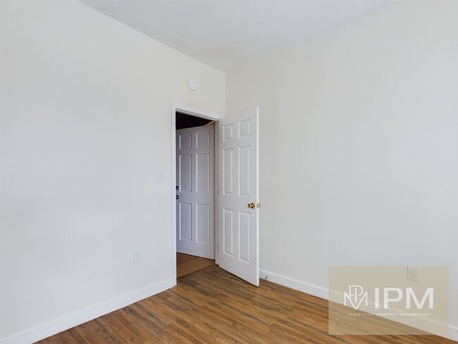 Photo - 319 N Penn St Unit 319 N. Penn St Apt 1