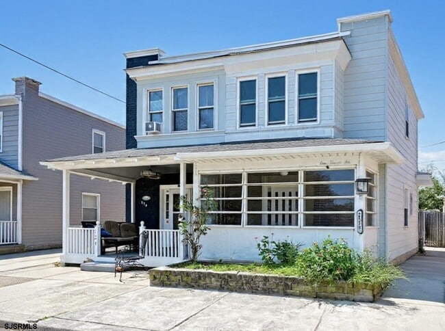 Photo - 126 N Harvard Ave