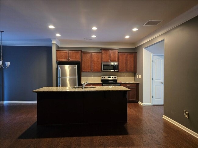 259 Green Bridge Ct SE