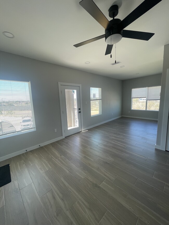 Kona Apartments