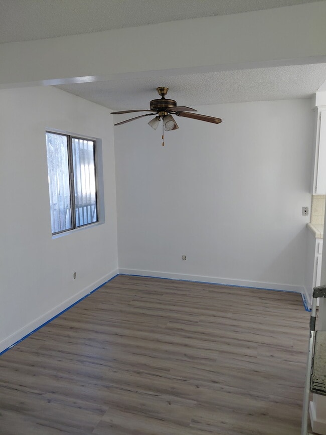 Photo - 4081 W 141st St