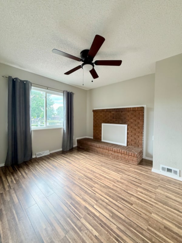Building Photo - 1601 27th Ave Rental