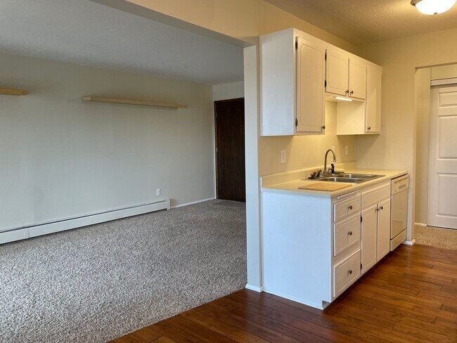 Photo - 4407 Wilshire Blvd Unit 304