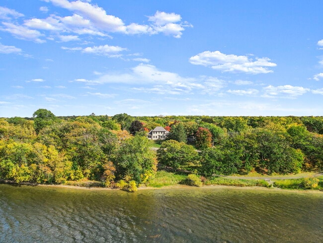 Photo - 1580 E Shore Dr