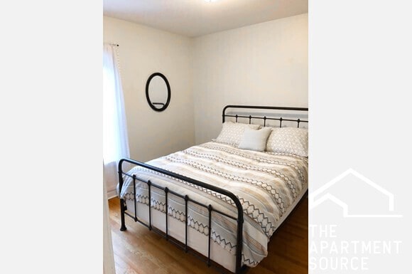 Photo - 4871 N Paulina St Unit G