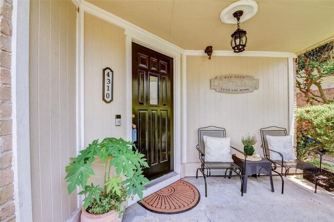 Photo - Freshly updated 4/2 in the heart of Spring, TX