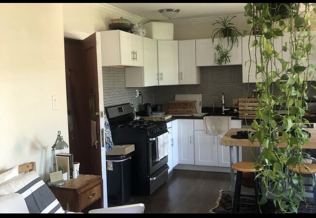 Photo - 2129 N Dayton St