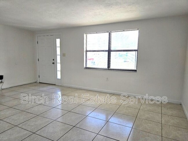 Photo - 1247 Chelsea Ln