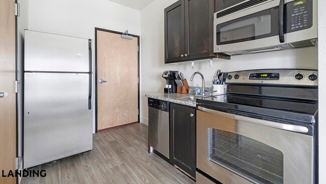 Photo - 1430 NW Pettygrove St Unit E308