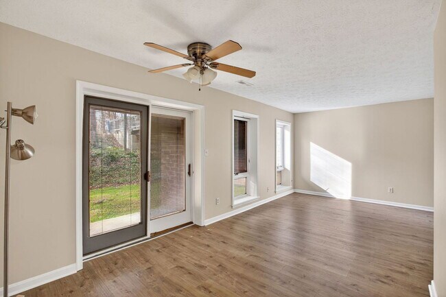 Photo - 23252 Chestnut Oak Ct Unit 1016