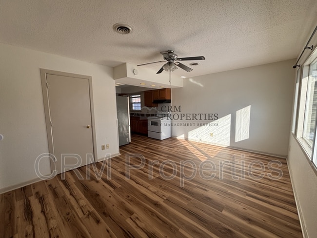 Photo - 1008 E Fischer St