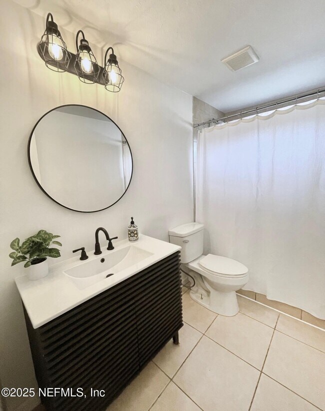 Photo - 28541 Trigg Rd