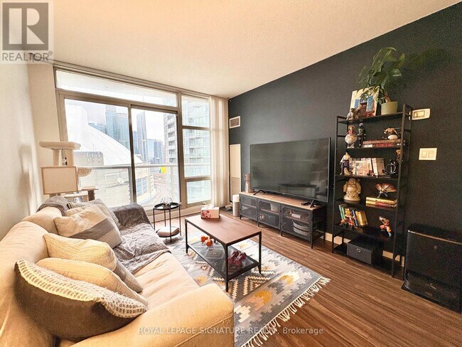 Photo - 10 Navy Wharf Ct Unit 1708