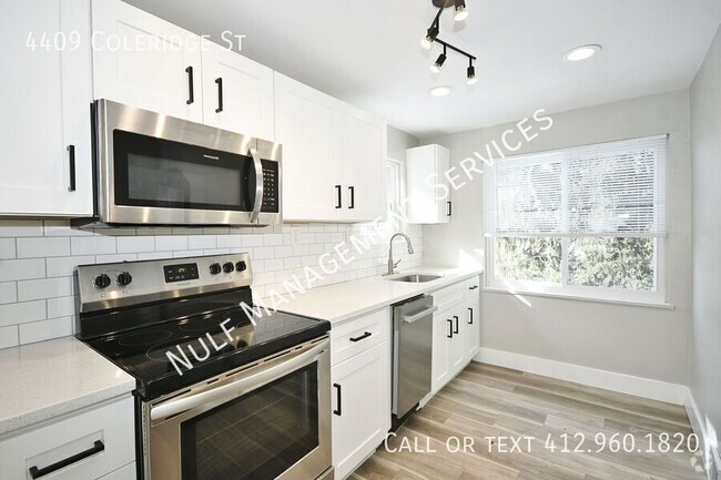 Building Photo - 2 bed, 1 bath duplex in Stanton Heights Rental