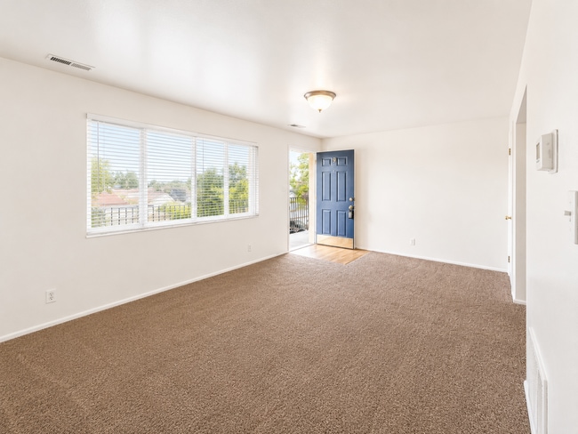 Photo - Lovely 2 Bedroom Apartment in Provo Unit 9