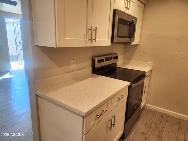 Photo - 4310 N 23rd Ave Unit 2