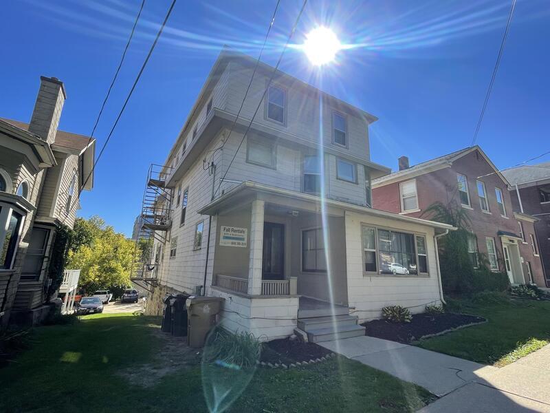 Photo - 125 E Gorham St Unidad 1 Rental