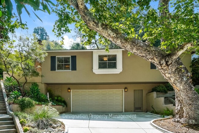 Building Photo - 360 Glenullen Dr