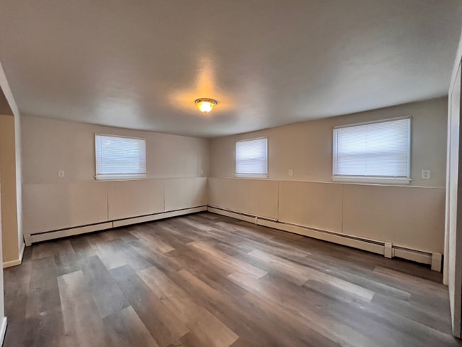 Photo - 92 Shaker Rd Unit lower front