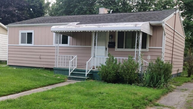 Photo - 1131 Rambling Rd House