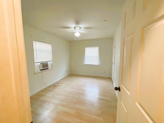 Photo - 3815 Drew St