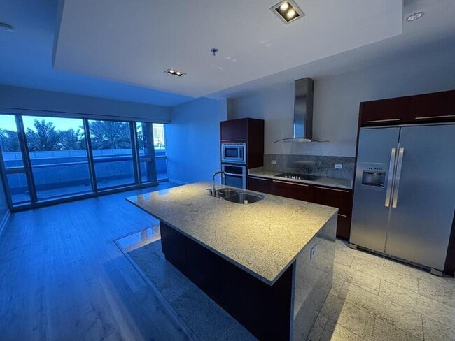 Photo - 4471 Dean Martin Dr Unit 302