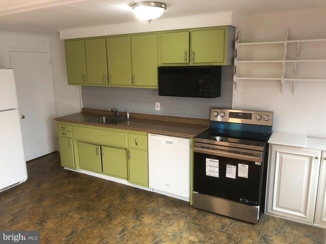 Photo - 1230 Sycamore Ave