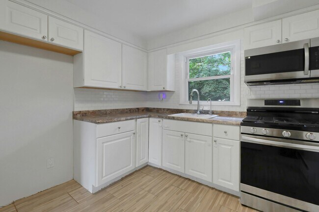 Photo - 130 Mt Vernon St