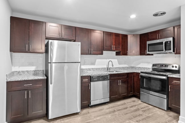 Building Photo - 6029 N Winthrop Ave Unit 305