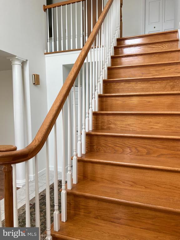 Photo - 308 Queens Ct