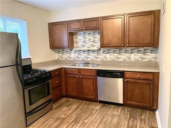 Photo - 9 Clay St SE Unit 11