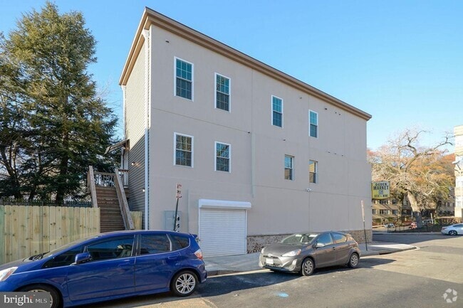 Building Photo - 1500 Ogden St NW Unit 201 Rental