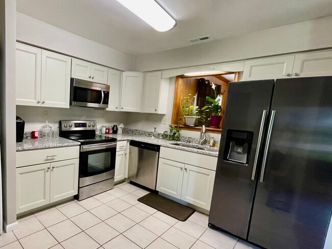 Photo - 733 Mayfield Ave