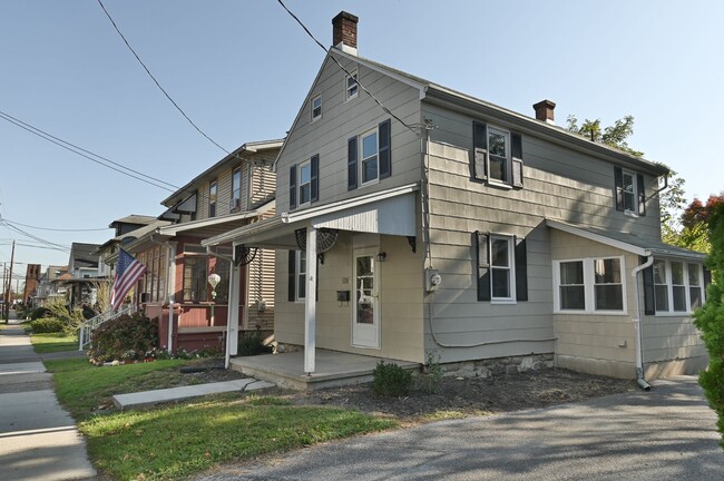 Charming 3-bedroom Home in New Cumberland - Charming 3-bedroom Home in New Cumberland