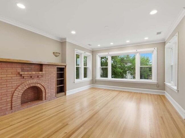 Photo - 7149 S Vernon Ave