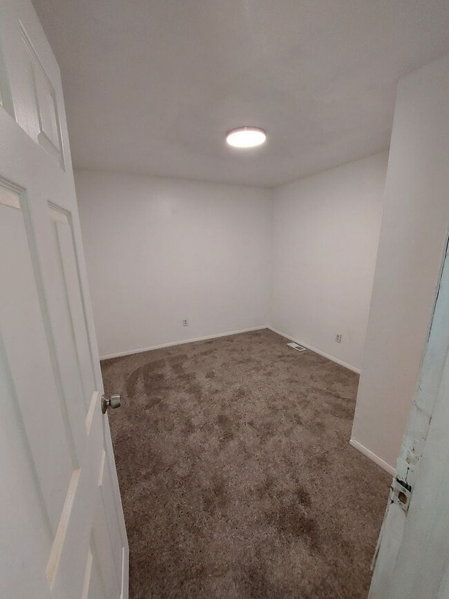 Photo - 2 BD/1BA