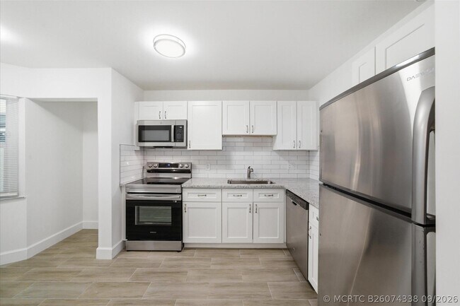 Photo - 428 Grove Isle Cir Unit 9