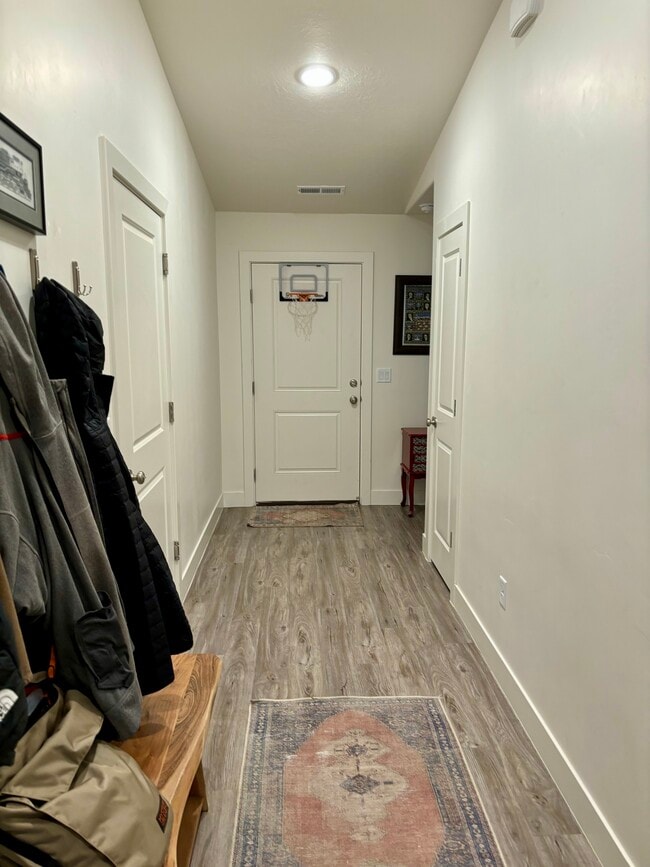 Photo - 919 Ironwood Dr